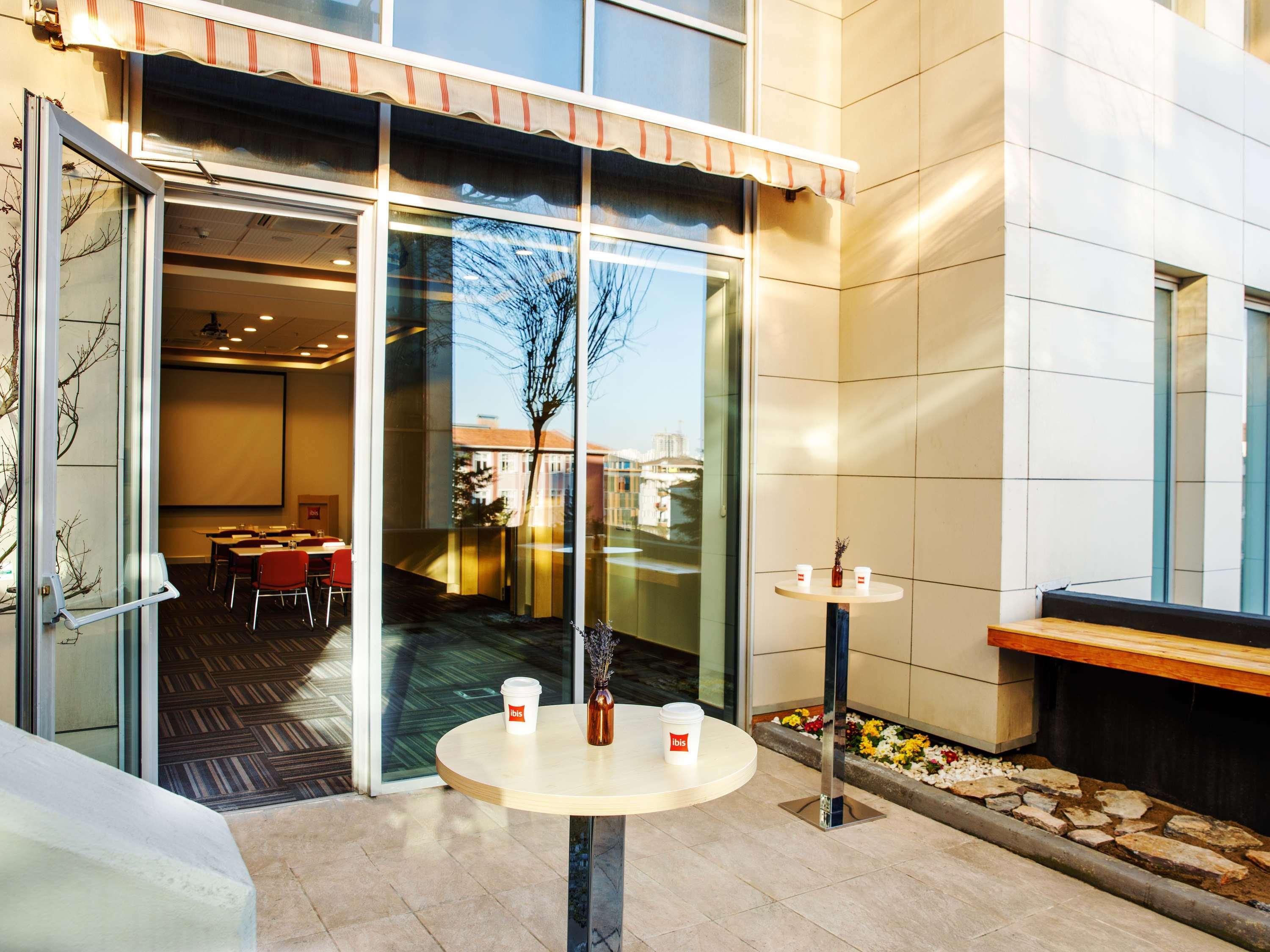 Ibis Istanbul Esenyurt Hotel Екстериор снимка